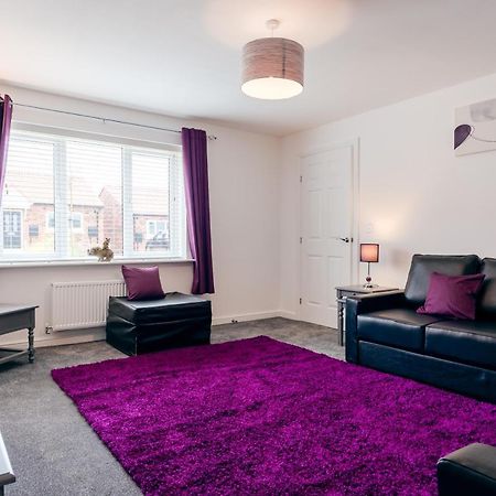 Oakley - Large, Elegant, Dog Friendly & Parking Villa Whitby Exterior photo